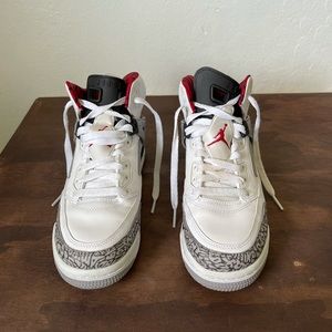 Jordan Spizike BG White/Varsity/Red-Cement Grey…